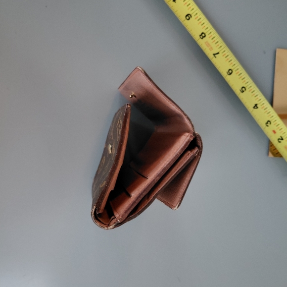 Louis Vuitton Porte Trifold Classic Signature Monogram Wallet
